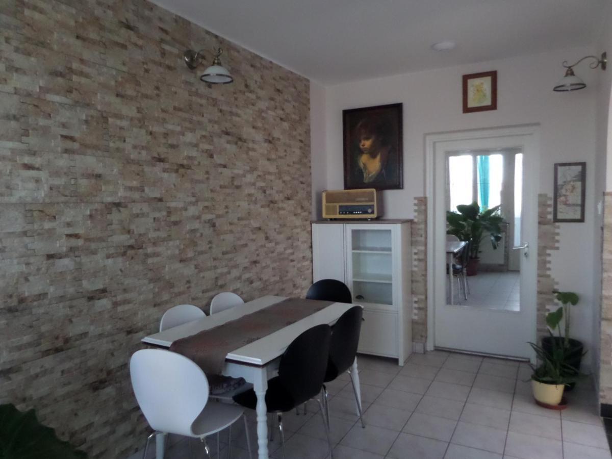 Bori Apartmanok Hajdúszoboszló المظهر الخارجي الصورة
