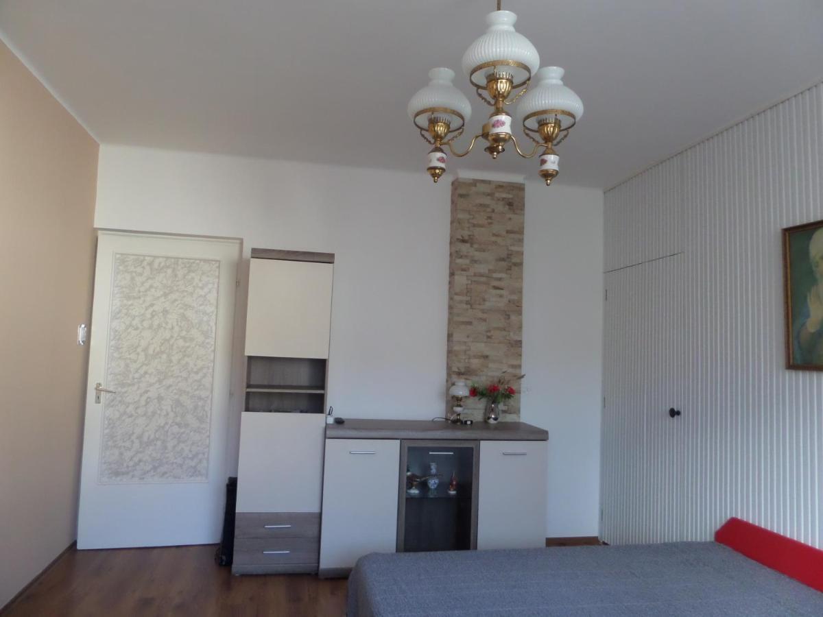 Bori Apartmanok Hajdúszoboszló المظهر الخارجي الصورة
