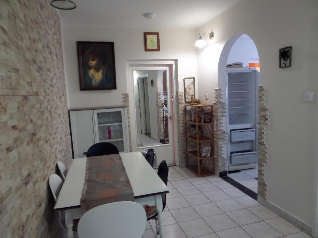 Bori Apartmanok Hajdúszoboszló المظهر الخارجي الصورة